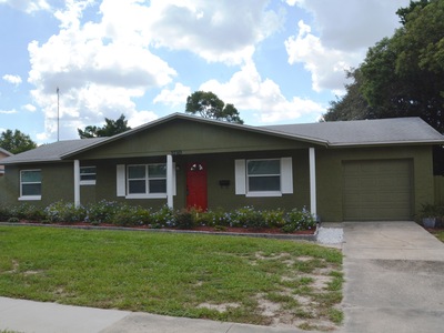 MOVE-IN READY - WITH TOP TO BOTTOM RENOVATION!