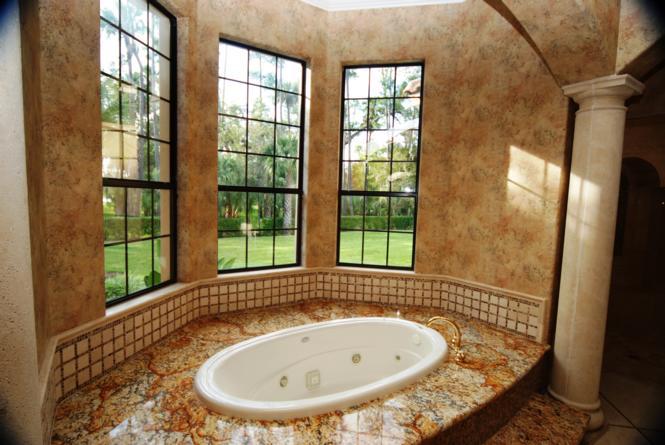 Master Suite Spa Tub