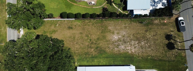 VACANT WANTERFRONT LOT WITH DOCK IN NEW SMYRNA BEACH FLORIDA