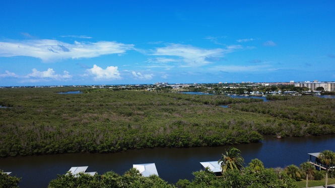 VACANT WANTERFRONT LOT WITH DOCK IN NEW SMYRNA BEACH FLORIDA