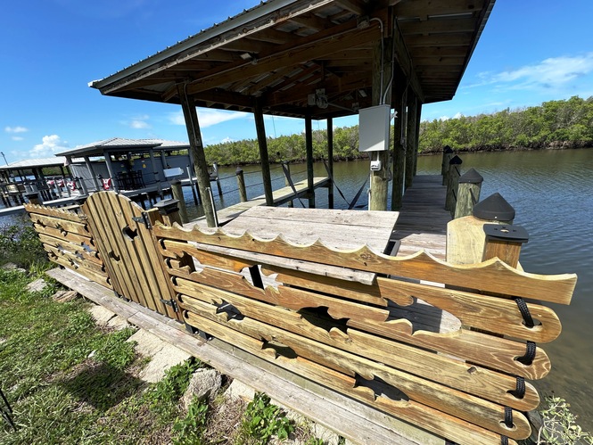 VACANT WANTERFRONT LOT WITH DOCK IN NEW SMYRNA BEACH FLORIDA