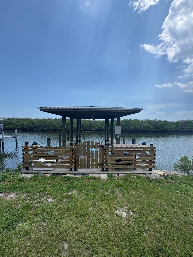 Dock
